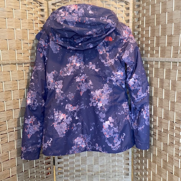 The North Face Women’s Jacket M - Picture 11 of 16